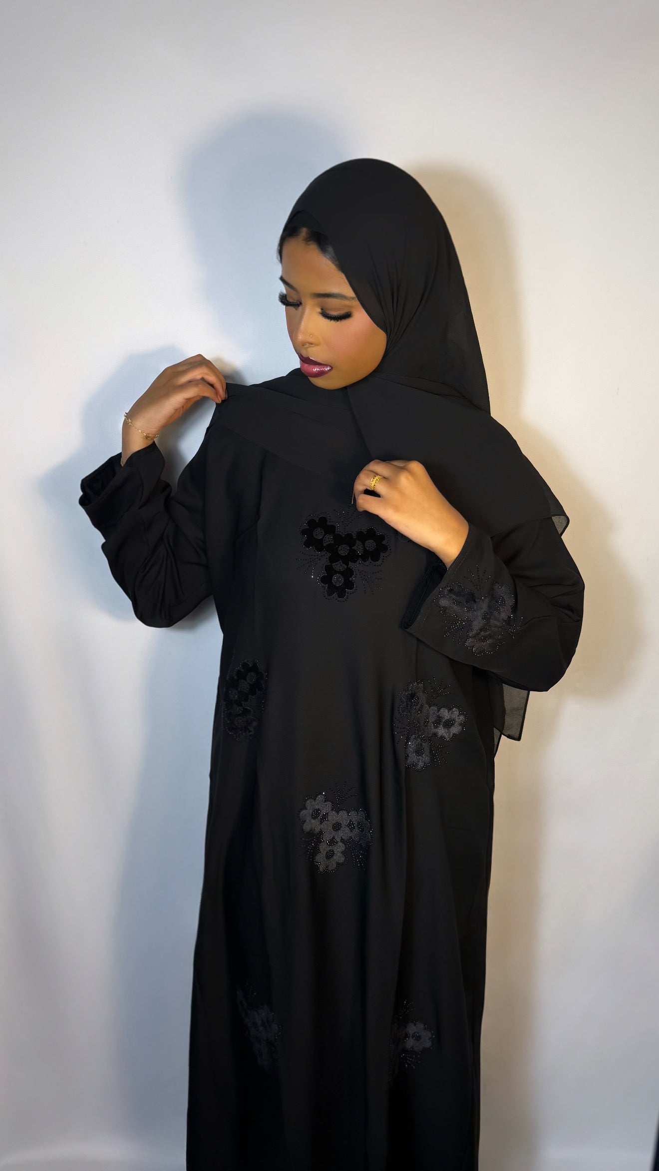 Veloura Abaya