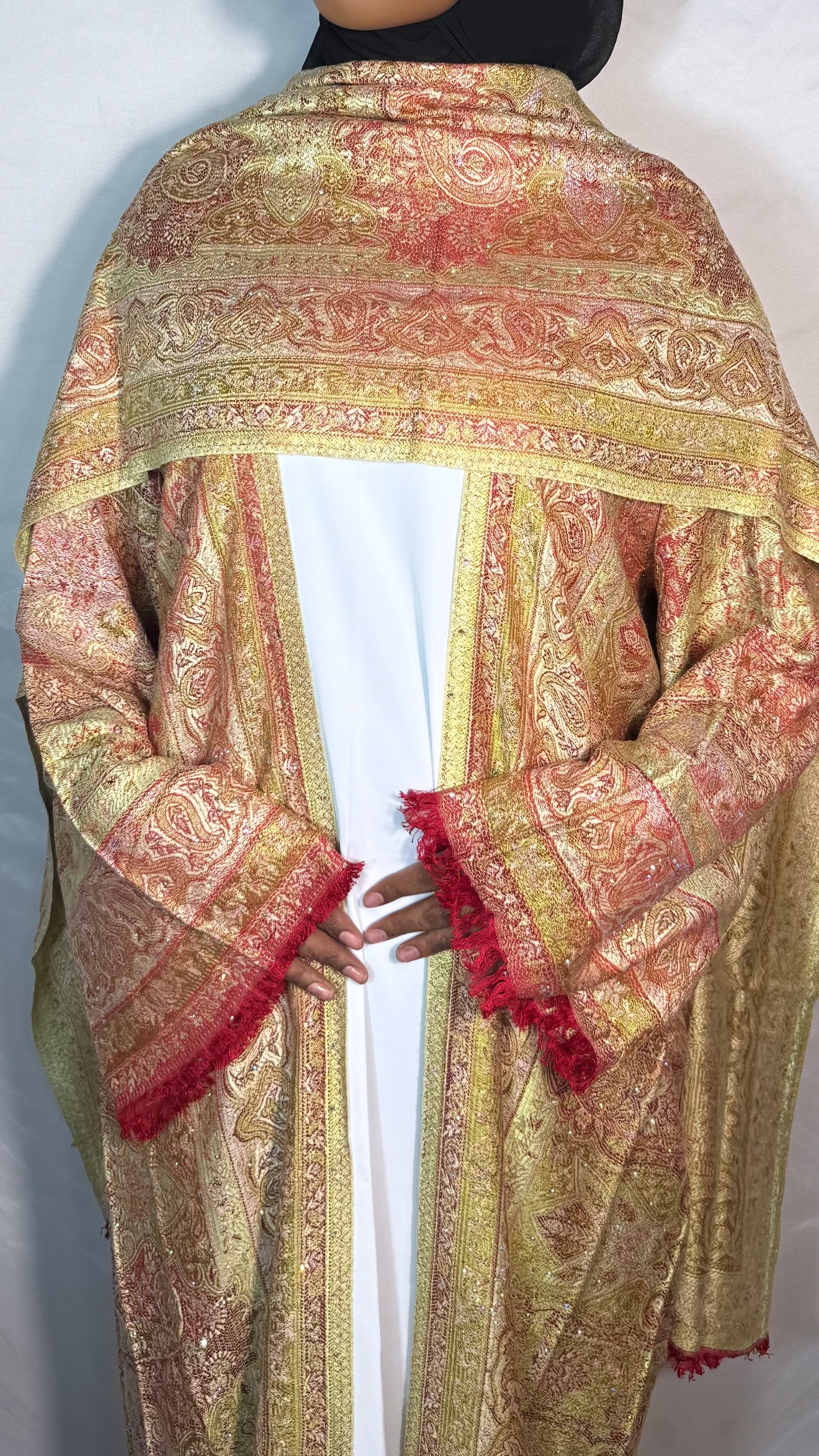 Red-pashmina abaya