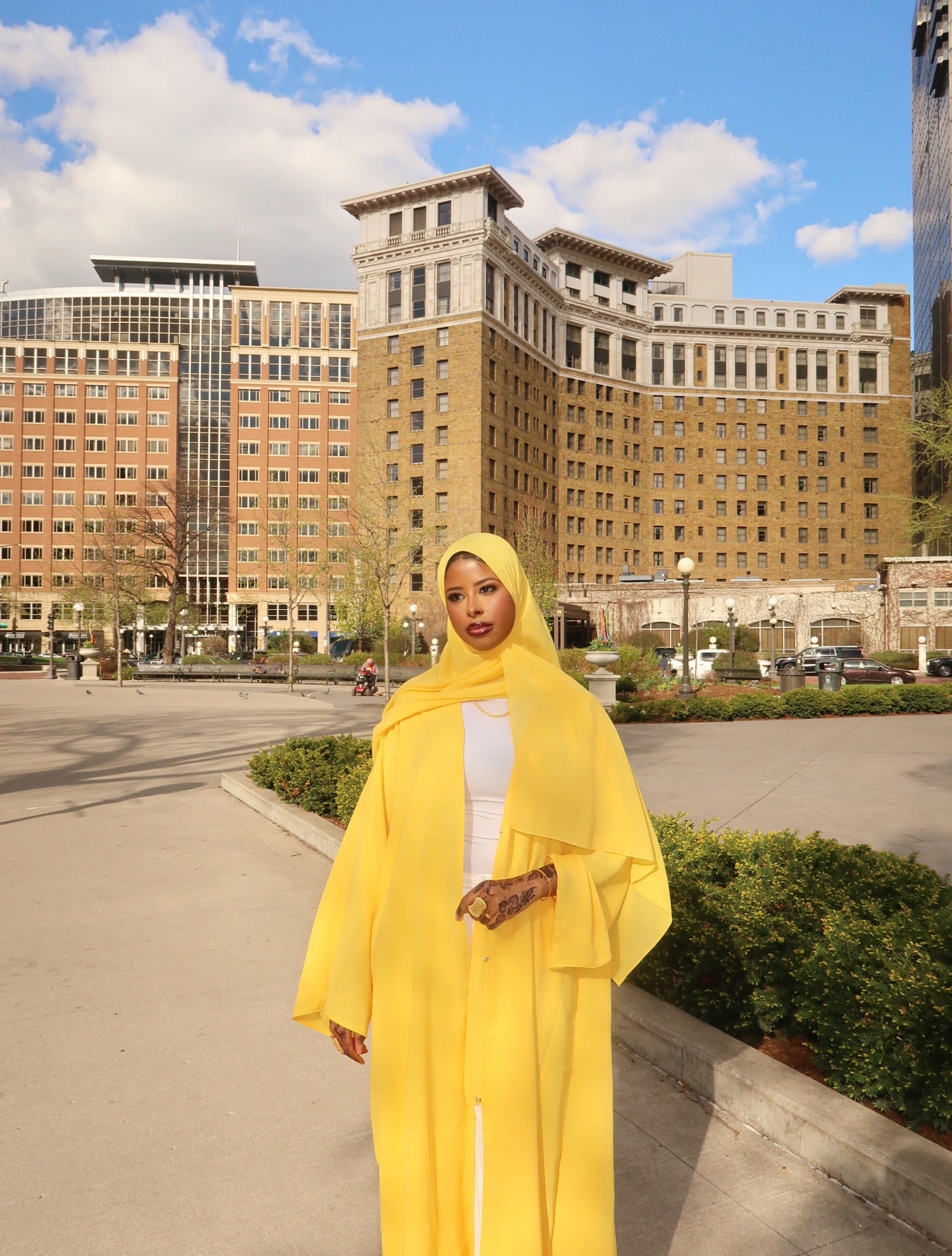 Azure-yellow abaya